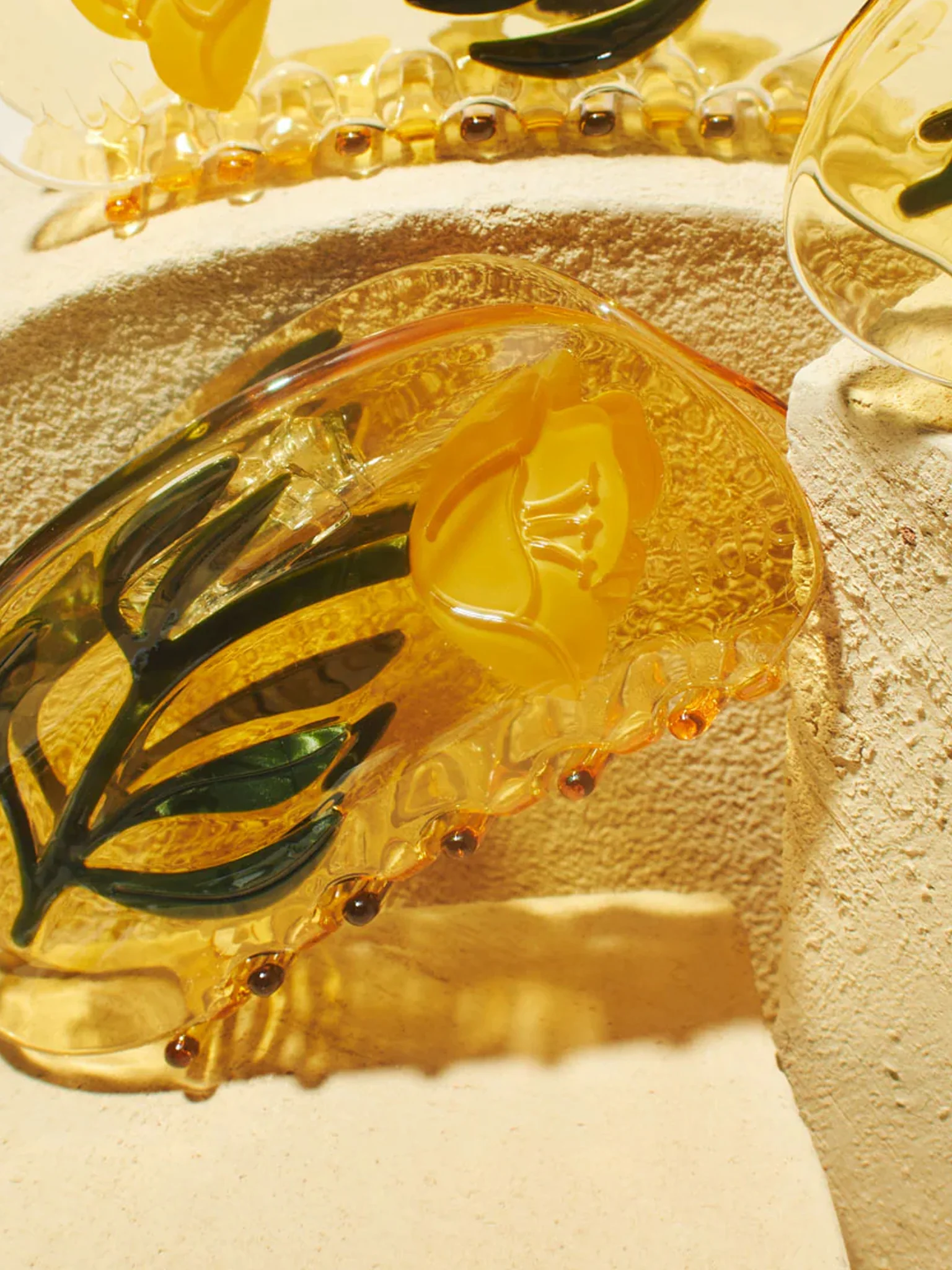 Buttercup Hair Claw - Image 4