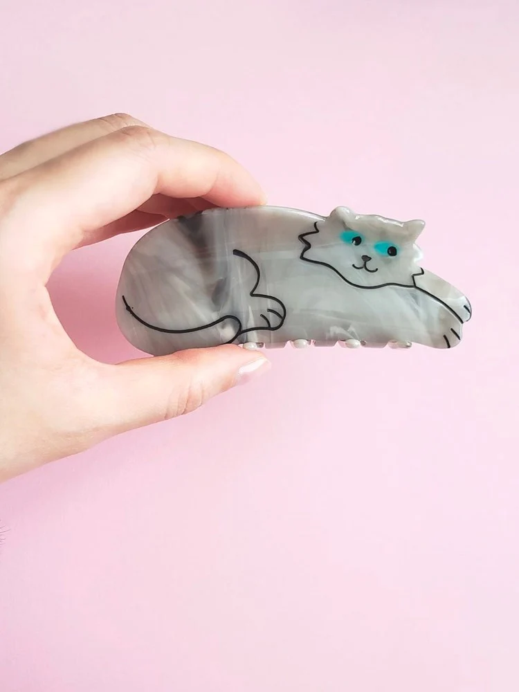 Grey Cat Hair Claw - Image 3
