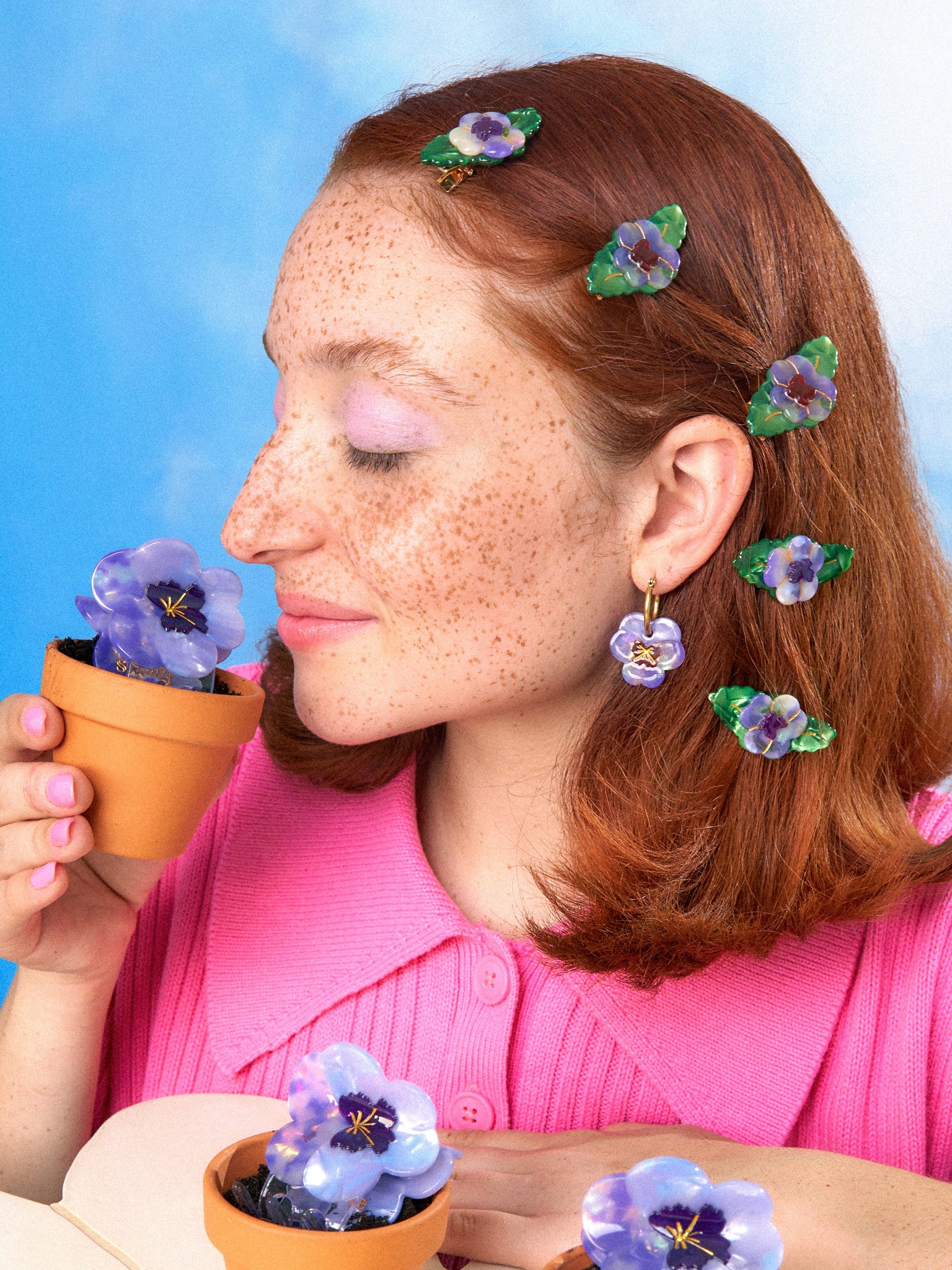 Purple Pansy Hair Claw (Single Pansy) - Image 3