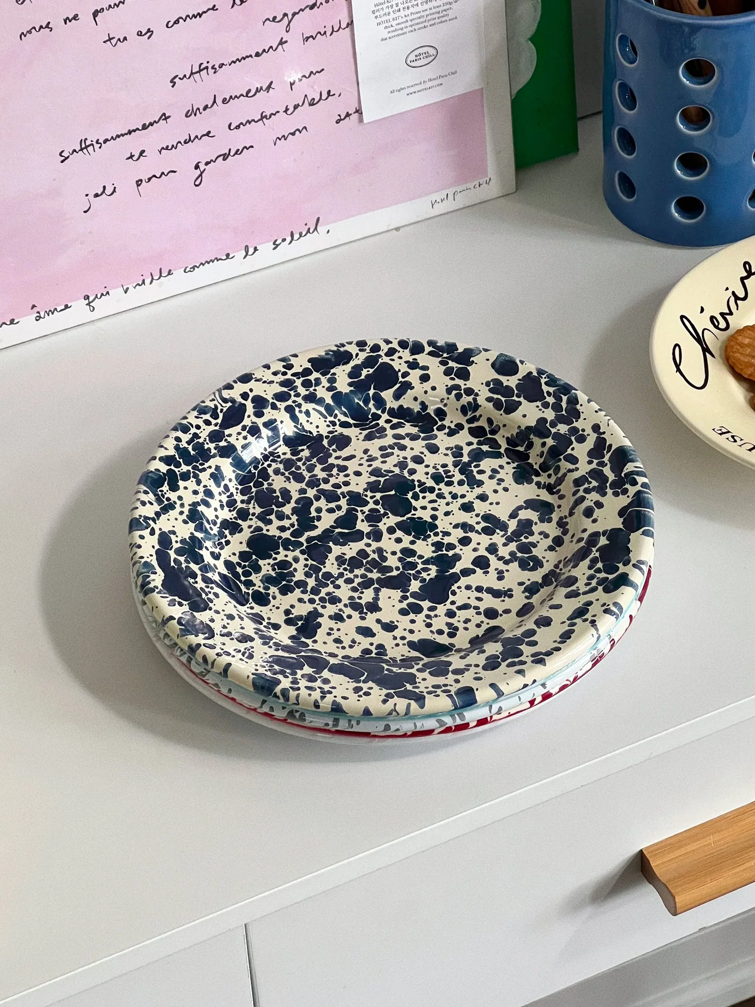 Splatter Flat Salad Plate (20cm) - Navy & Cream - Image 2