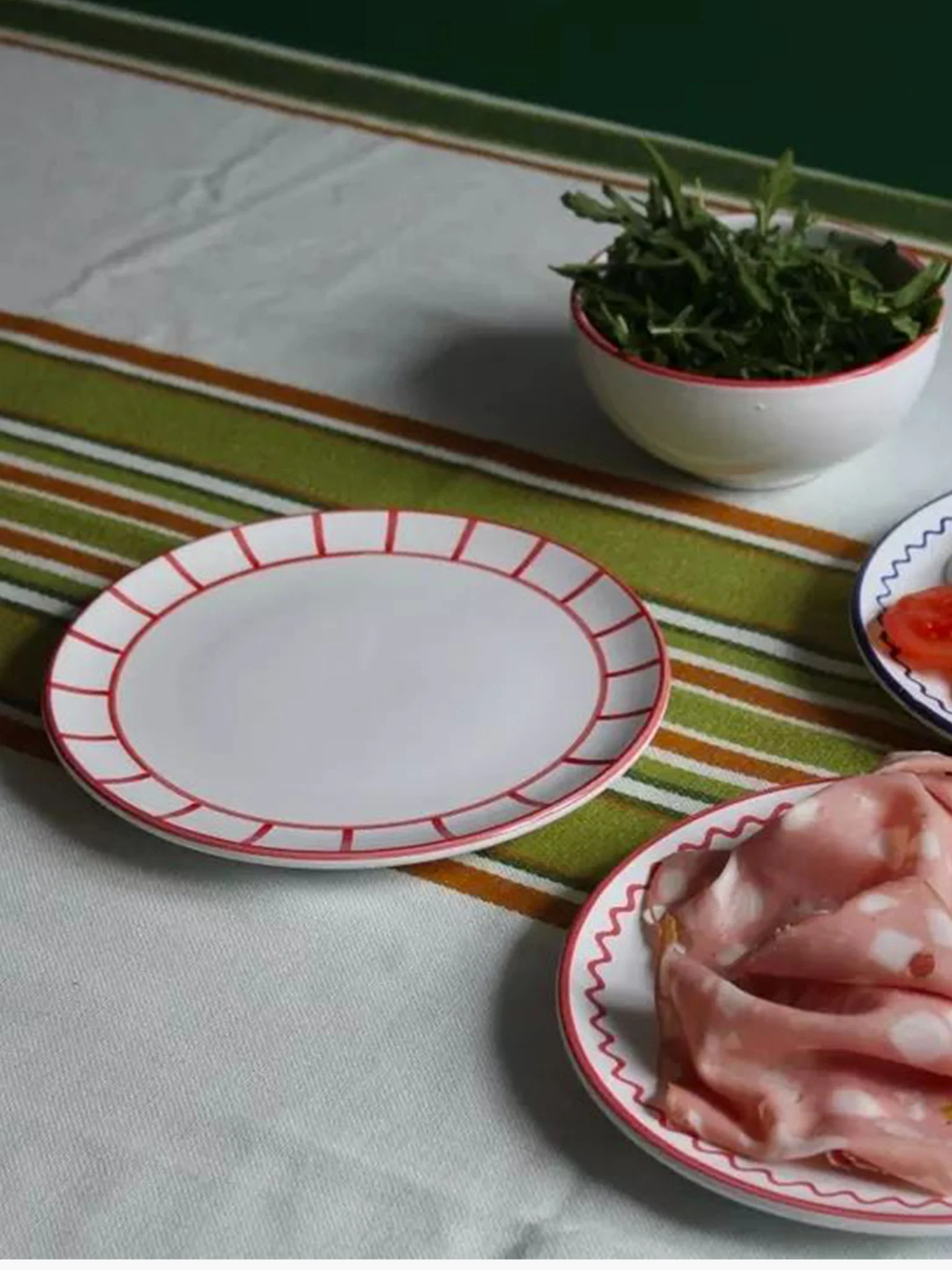 Fence Lunch Plate (21cm) - Lobster Red - Image 3