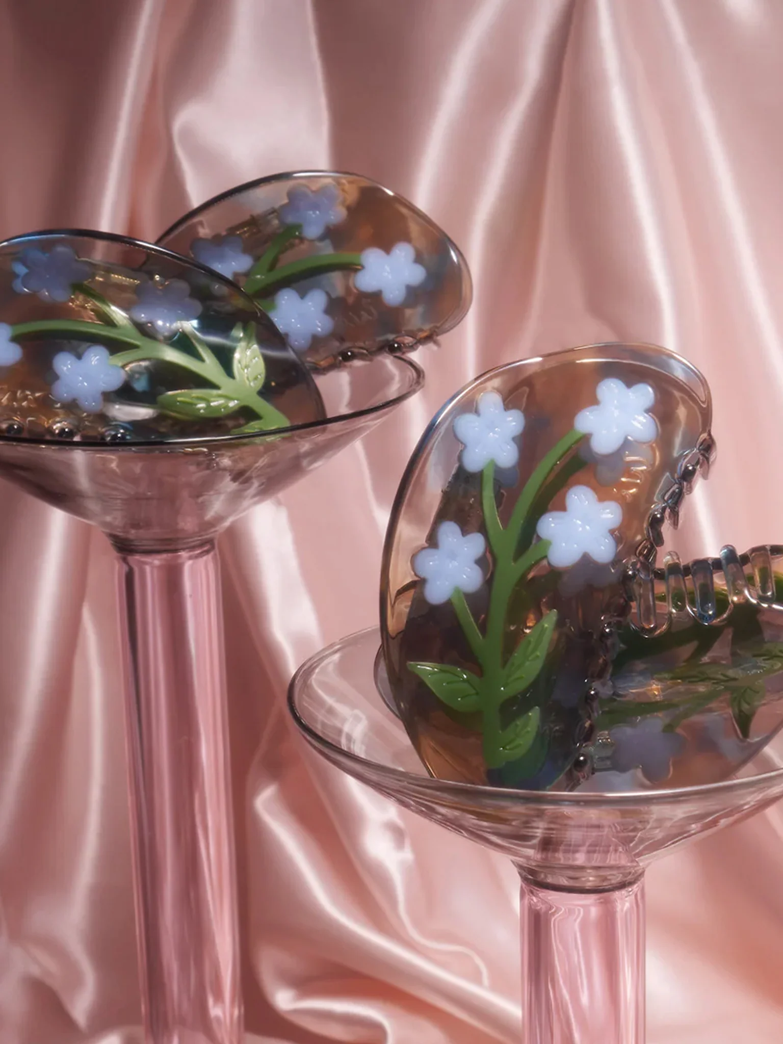 Forget-Me-Not Light Blue Flower Acetate Hair Claw - Image 3