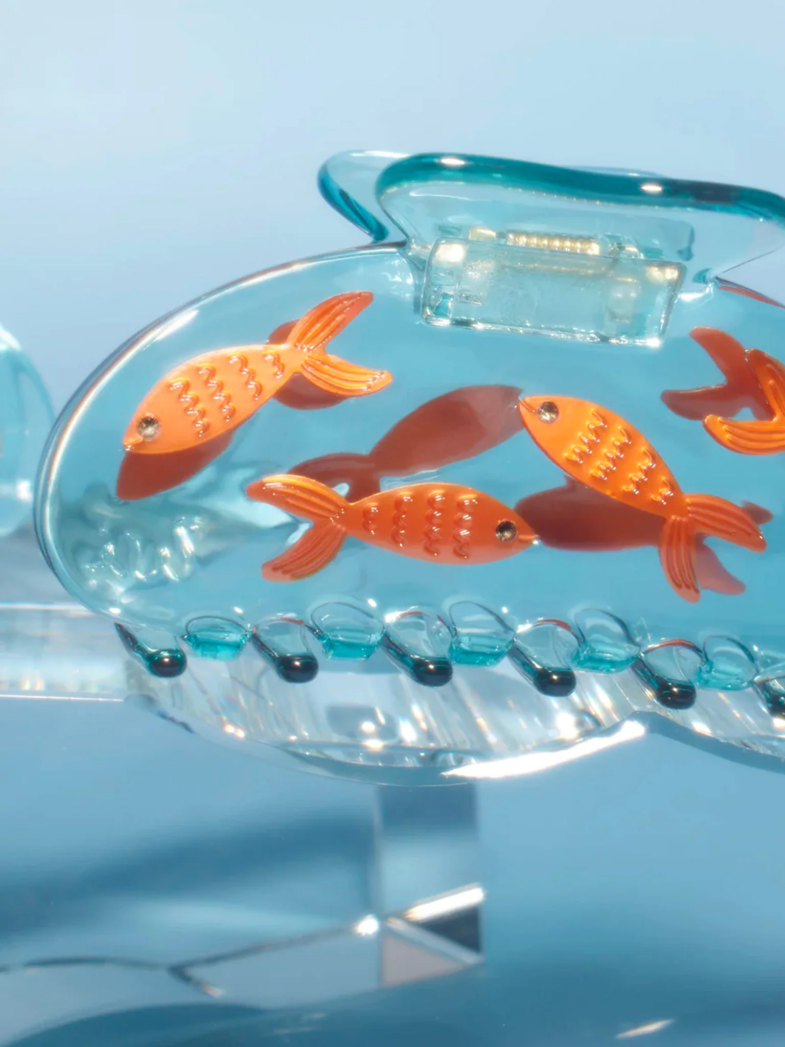 Goldfish Hair Claw - Image 2