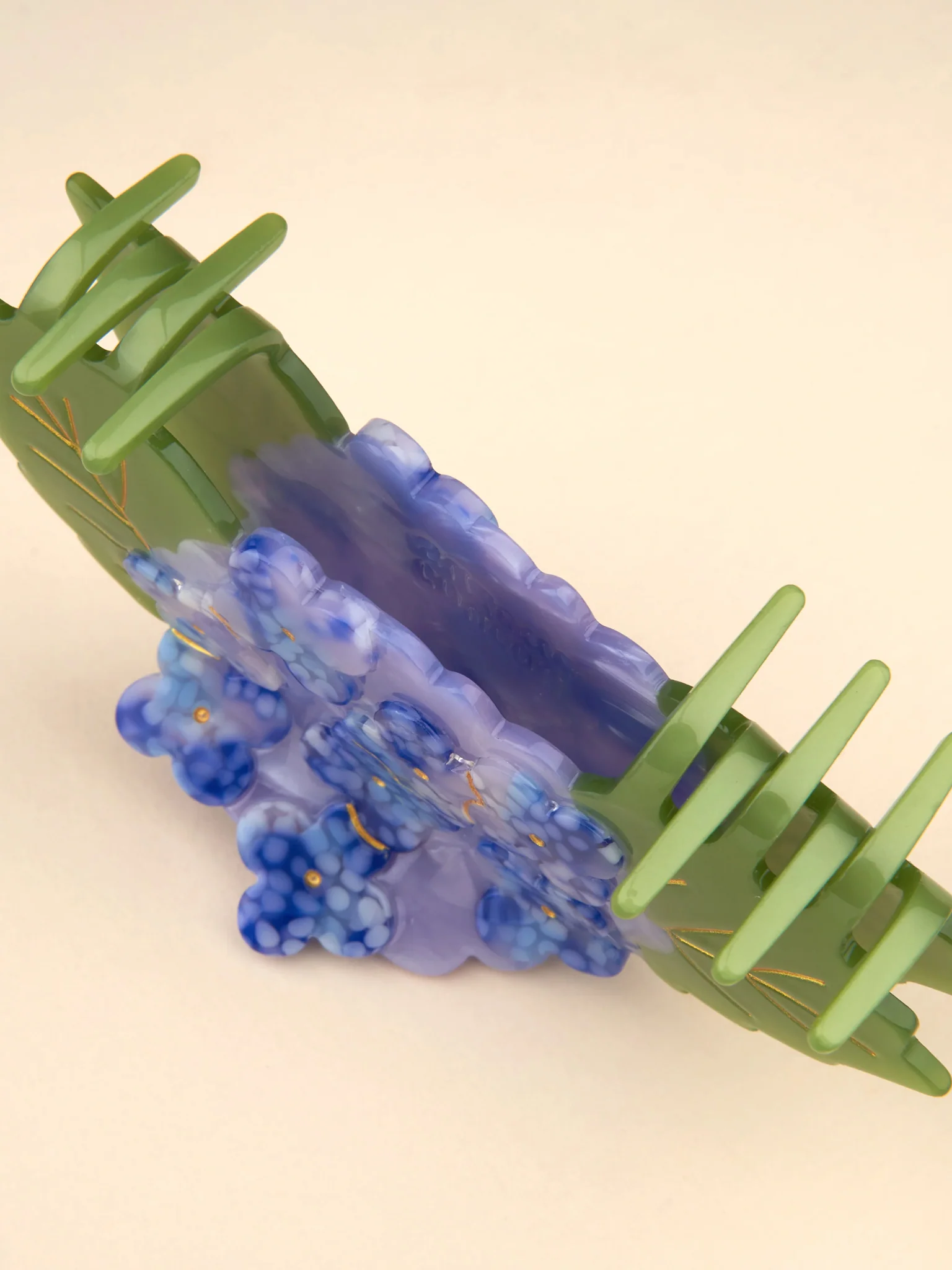 Hydrangea Hair Claw - Image 3