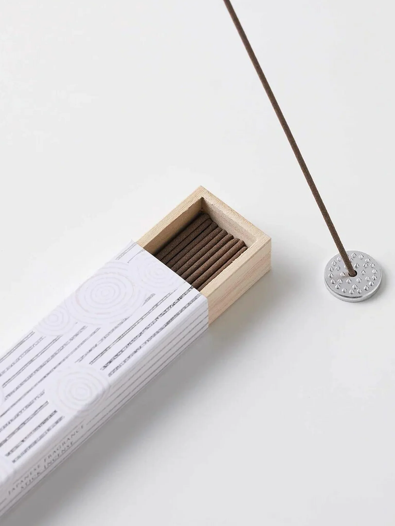 Hyakuraku-kou Incense - Magnolia - Image 3