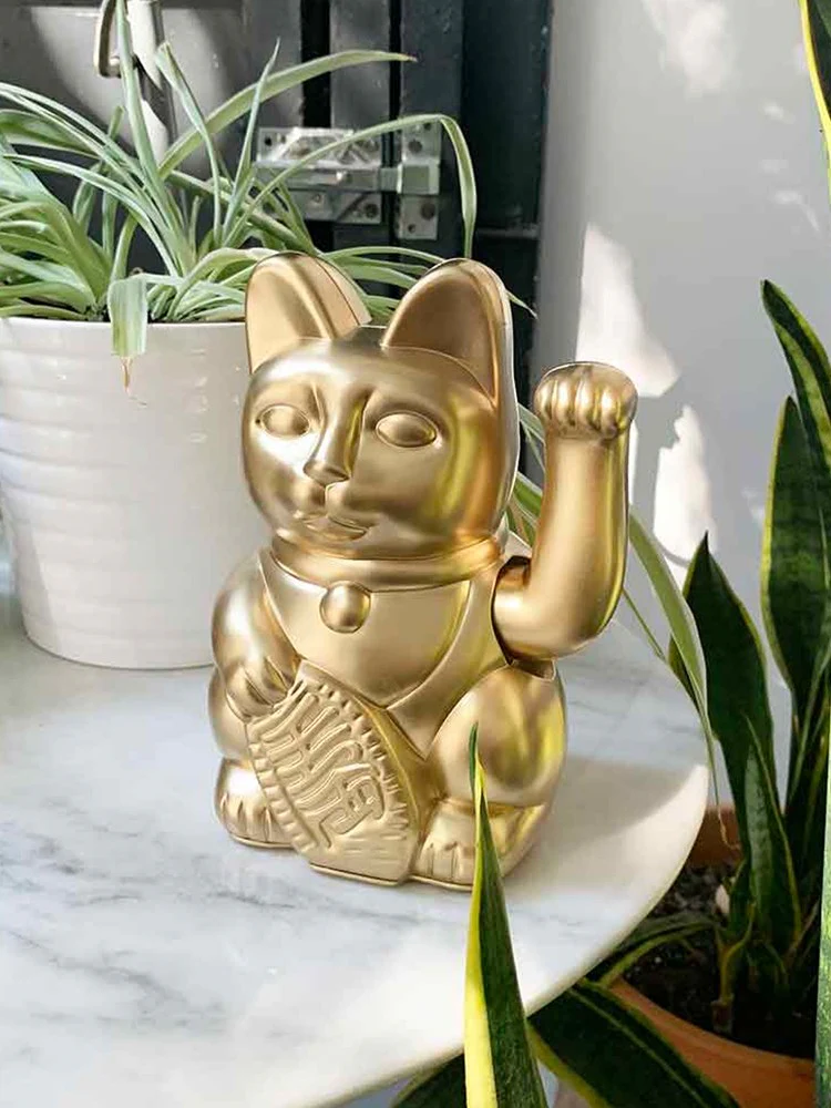 Lucky Cat Maneki-neko - Gold - Image 2