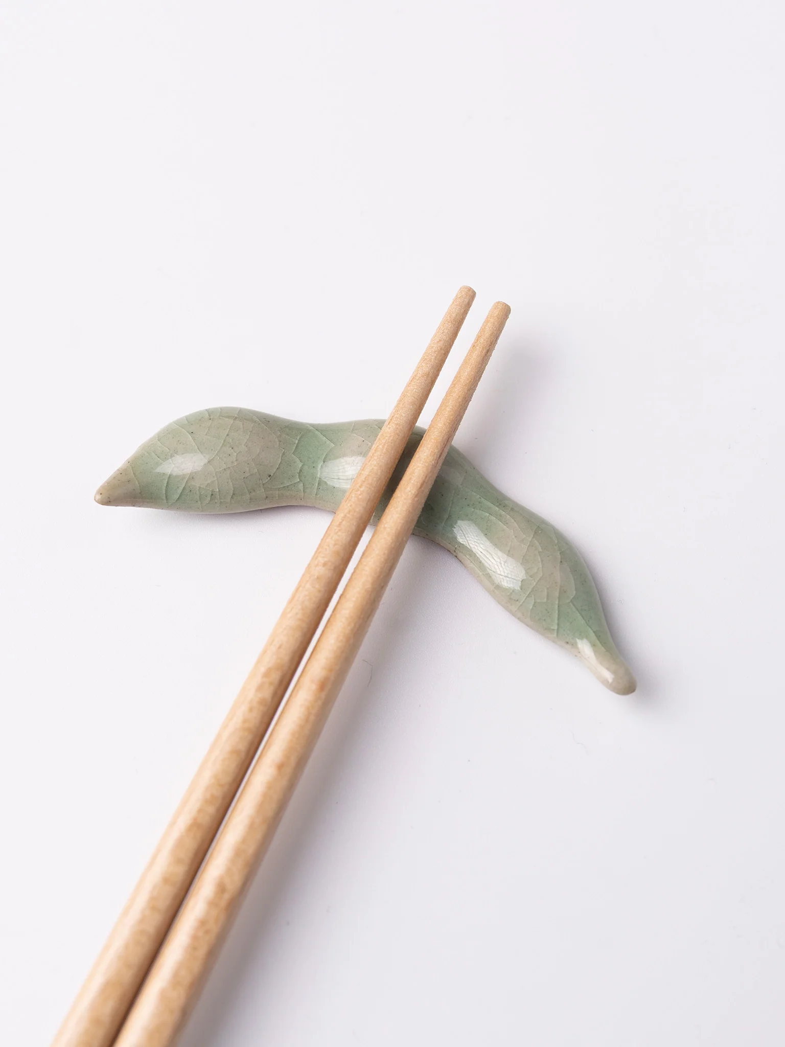 Minoyaki Chopstick Rest - Edamame - Image 2