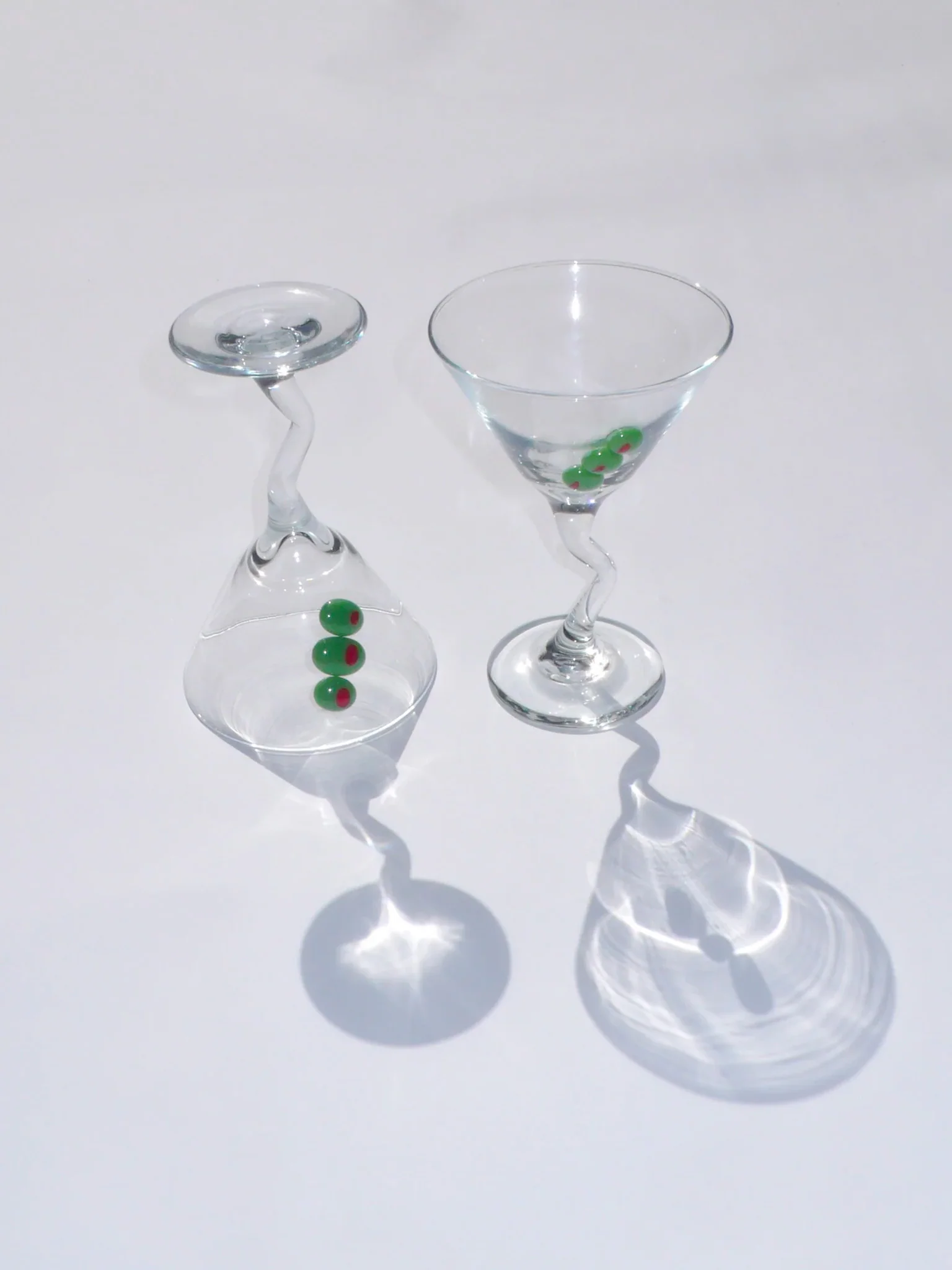 Olive Z-Stem Martini Glass - Image 4