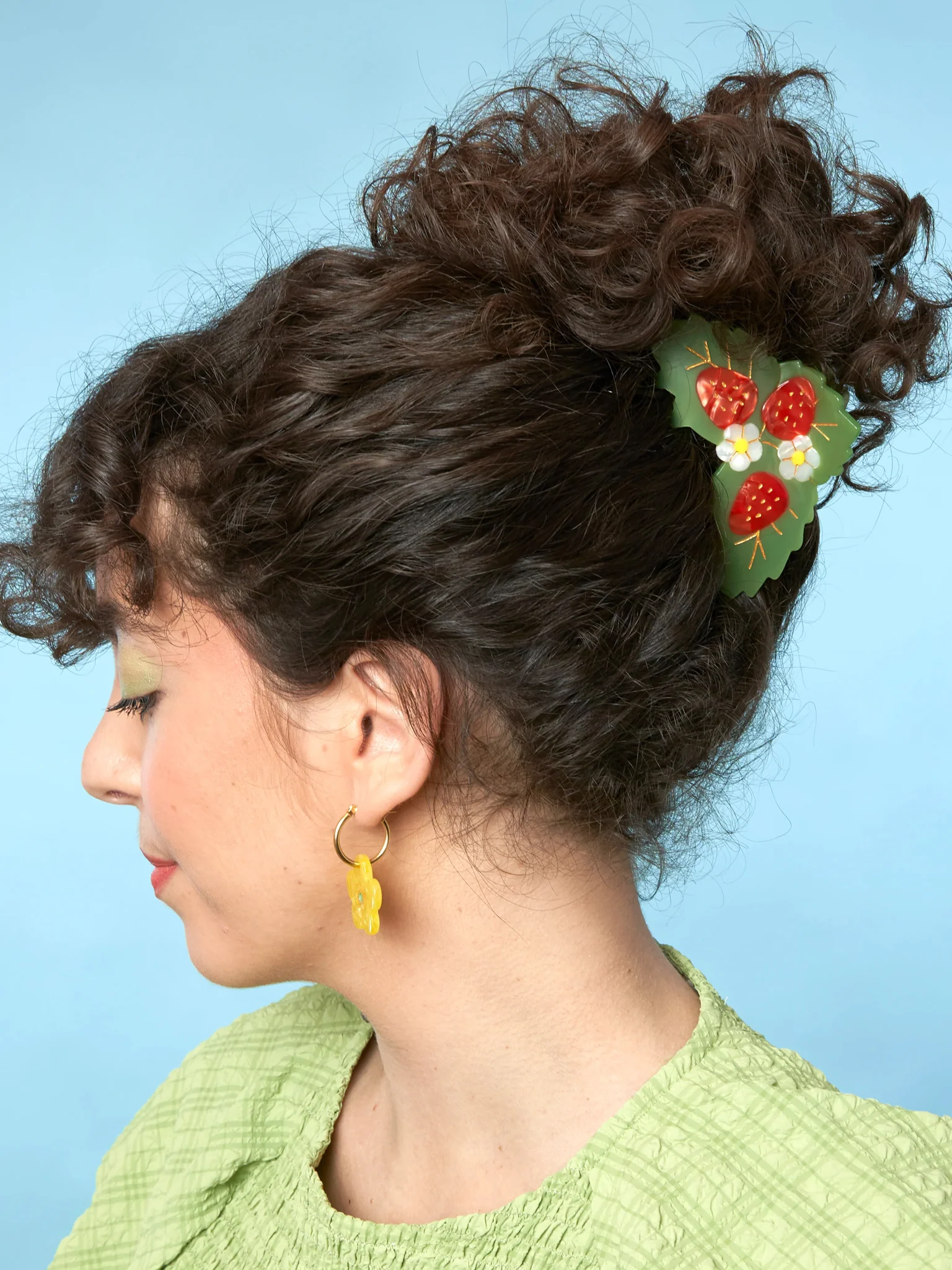 Strawberry Plant Hair Claw - Image 2
