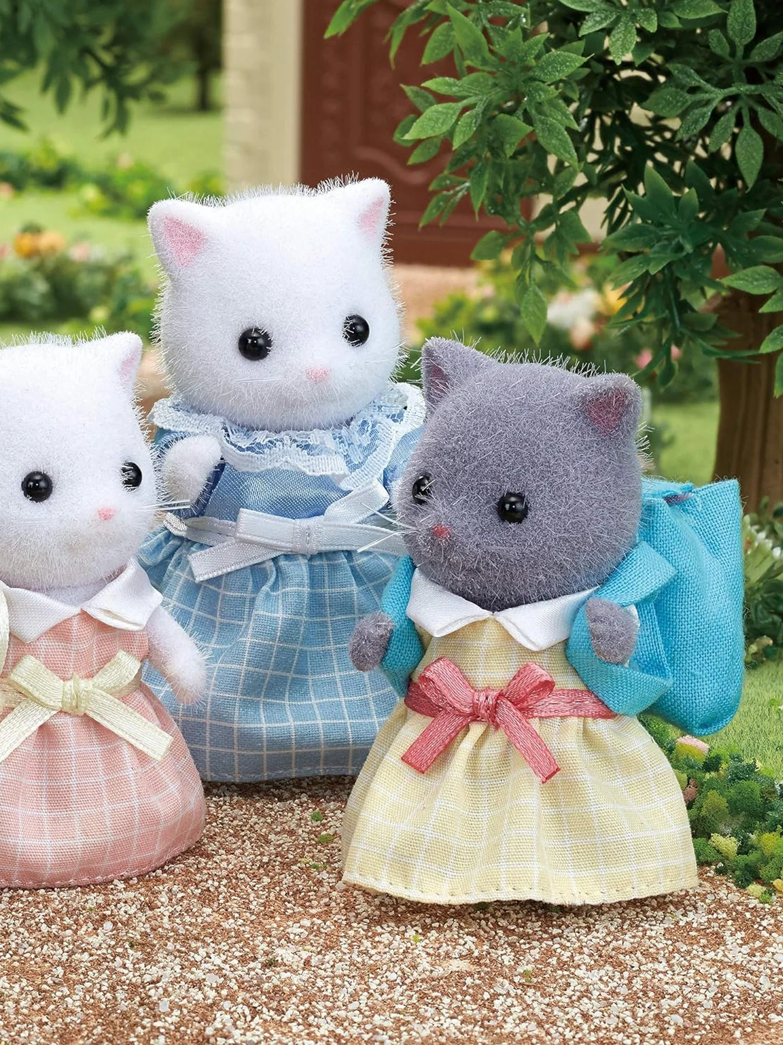 Sylvanian Families Doll - Grey Persian Cat Girl - Image 3