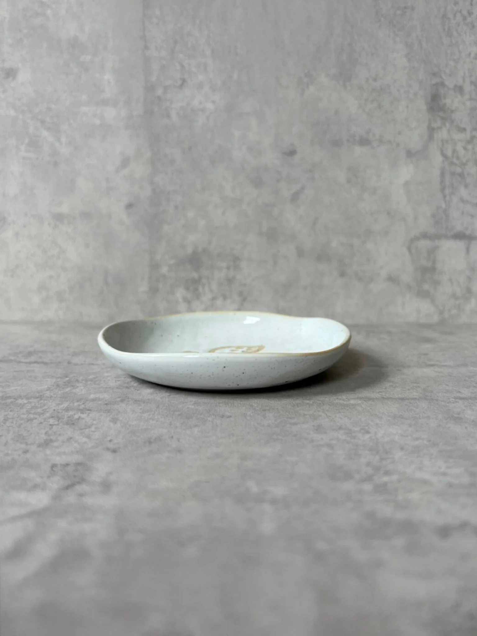 Toritoha Small Bird Dish - White (11cm) - Image 3